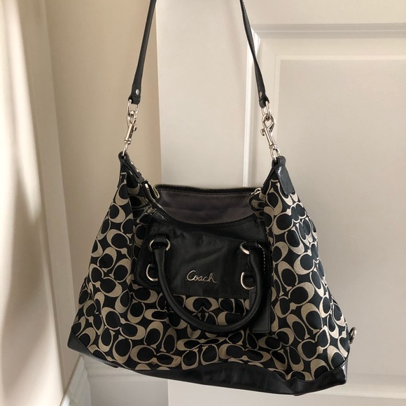 Coach satchel/ shoulder bag - Picture 3 of 4